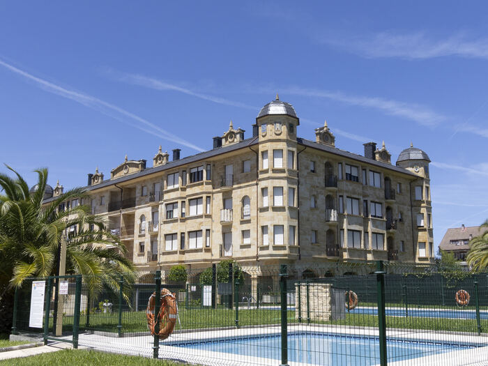 La piscina de la residencia