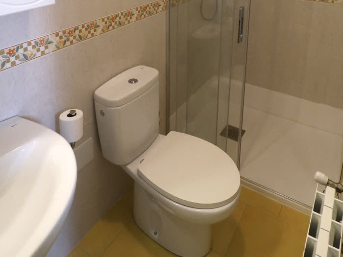 Segundo baño con ducha